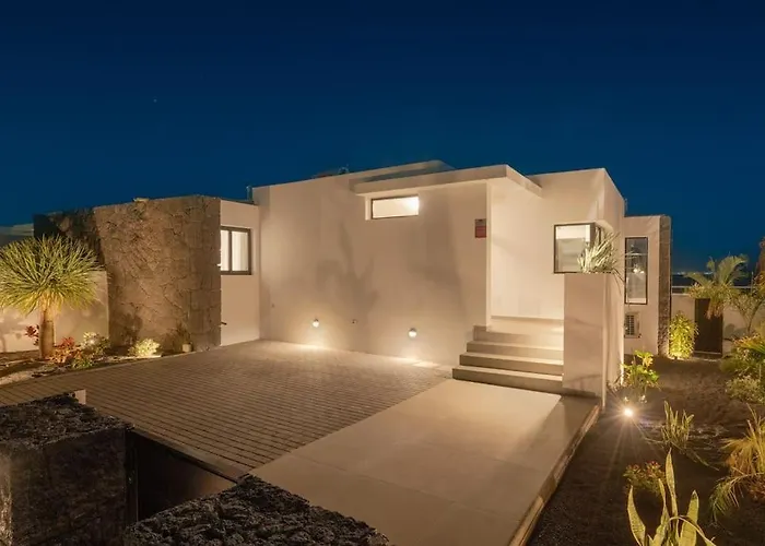 Sunset Sights By Buenavilla * Playa Blanca (Lanzarote)