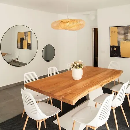 Sunset Sights By Buenavilla *