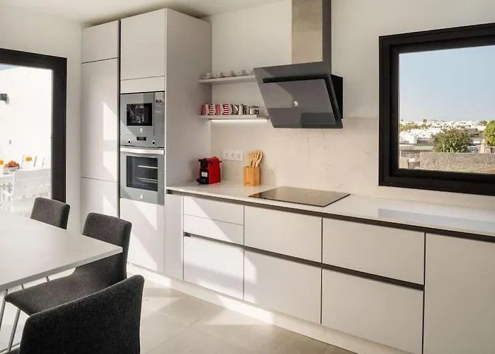 别墅 Sunset Sights By Buenavilla *