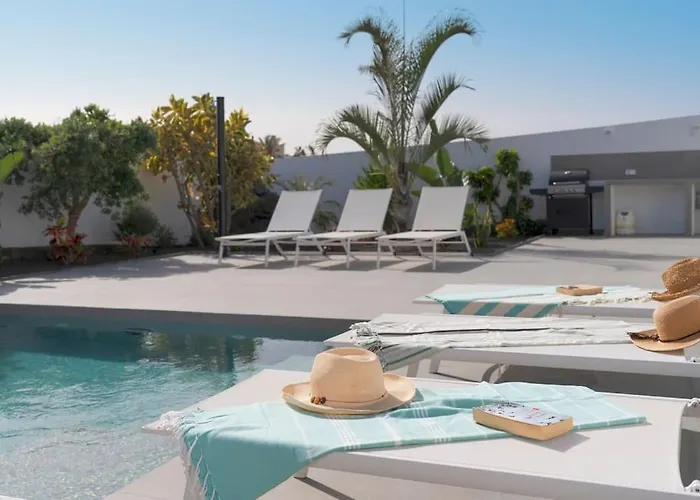 Sunset Sights By Buenavilla